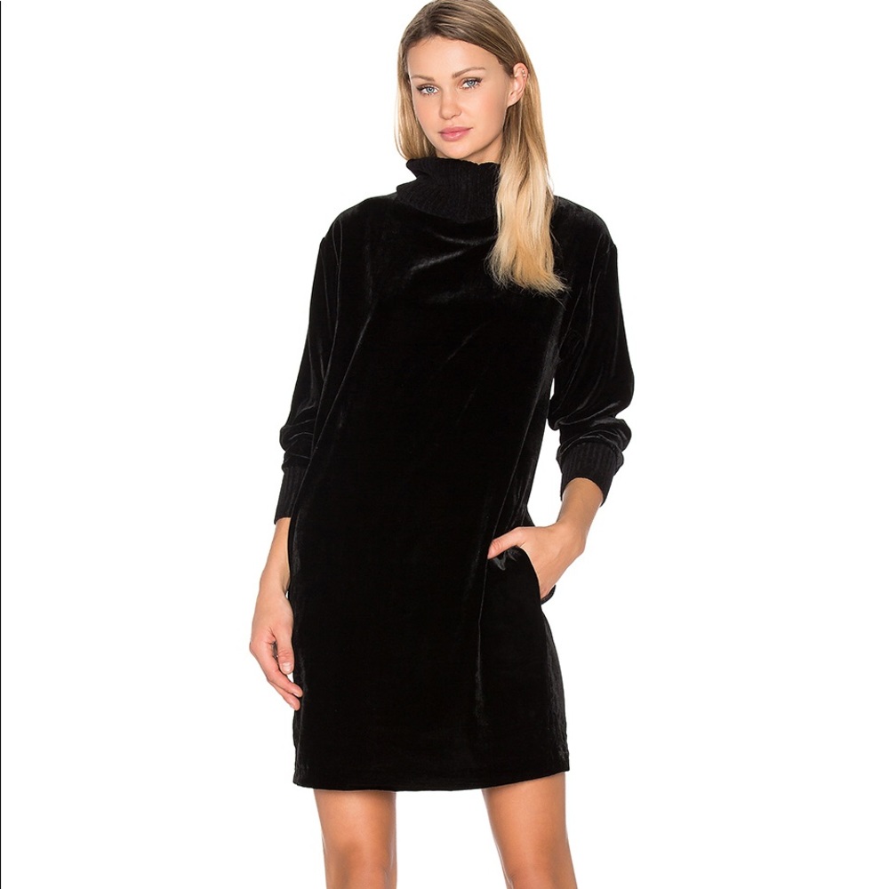 ATM Velvet Dress. - Picture 2 of 5